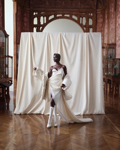 1ThomBrowne_Couture2024_PieterHenket_1348_V2-3_resultado