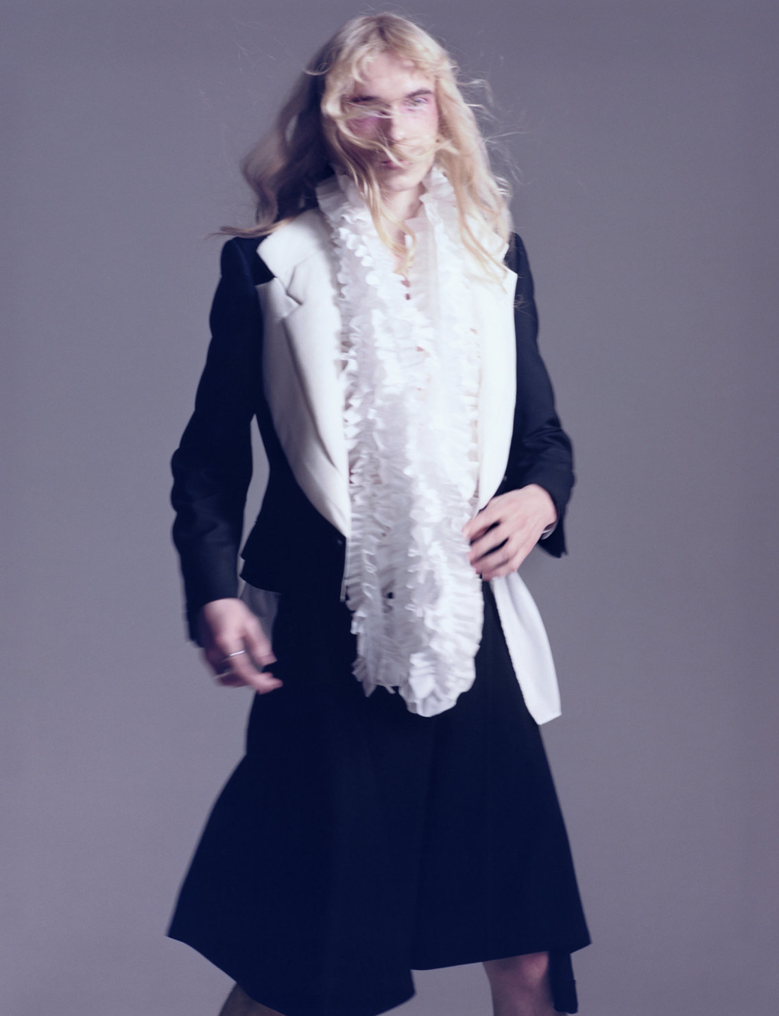 DC291_COV3_M3_2Hollies_ThueNorgaard_EllieGraceCumming_02_resultat